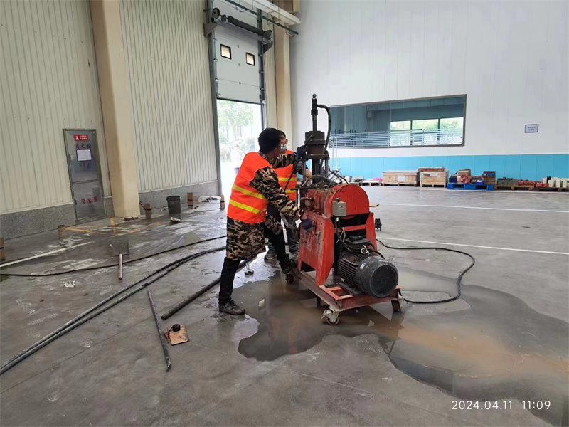 北流厂房地面下沉塌陷注浆加固施工